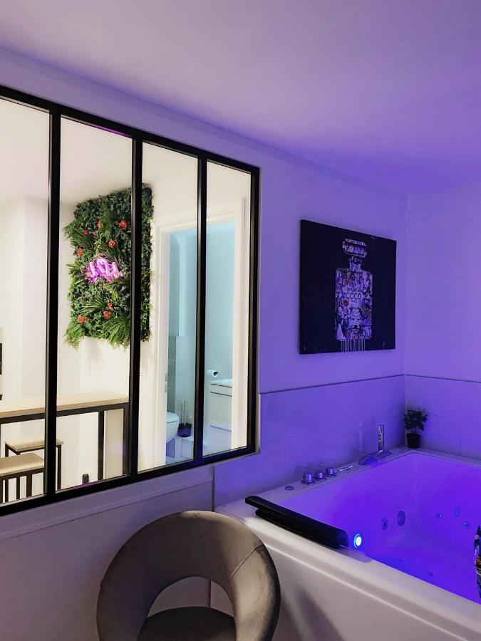 L’appart[é] BLACK superbe appartement pop ! Besanzón Exterior foto
